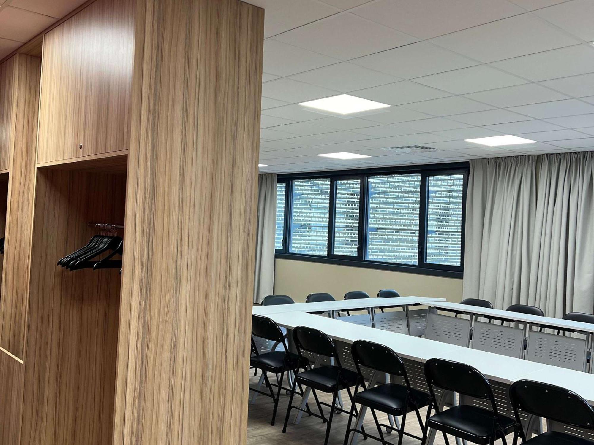 Hotel Ibis Styles Arras Centre Esterno foto